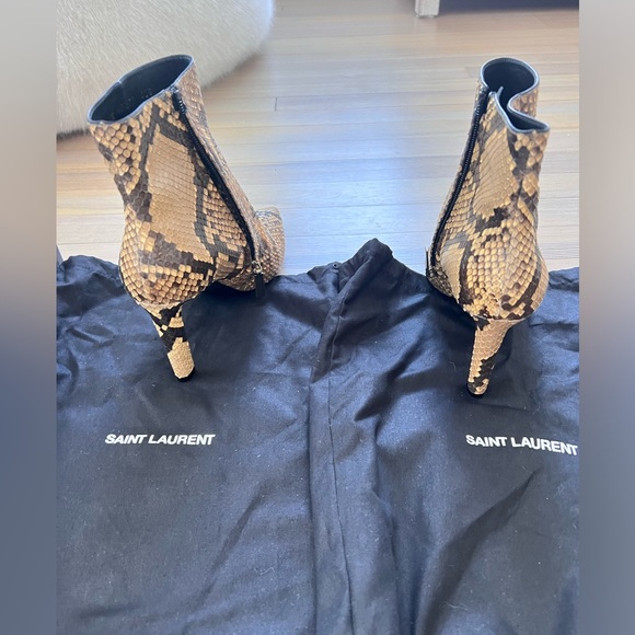 Saint Laurent snakeskin heel boots - Picture 2 of 10